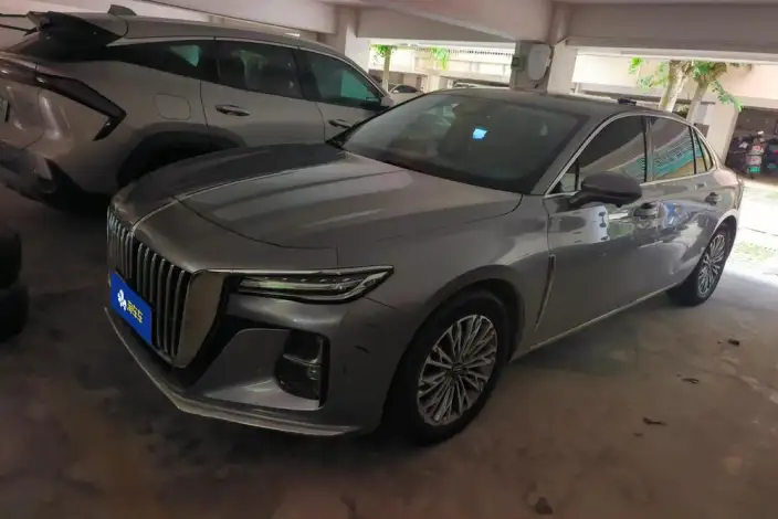 Hongqi H5 2023 Model 2.0T Automatic Smart Flag Enjoy Edition – фото 1