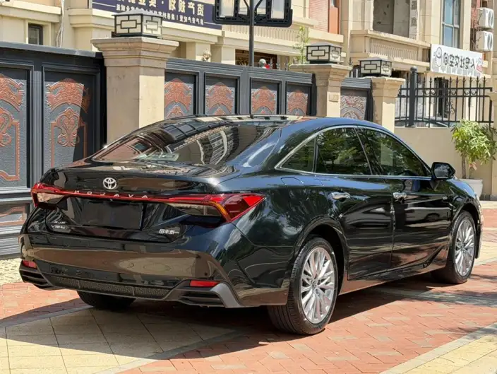 Toyota Avalon 2024 Model Intelligent Hybrid 2.0L E-CVT Premium Edition – фото 6