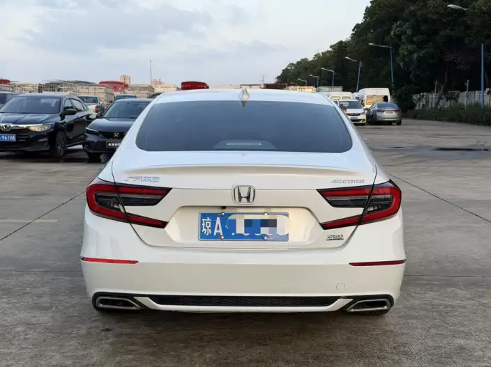 Honda Accord 2022 Model 260TURBO Deluxe Edition – фото 5