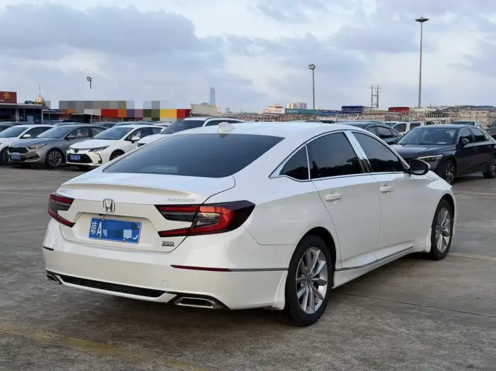 Honda Accord 2022 Model 260TURBO Deluxe Edition – фото 6