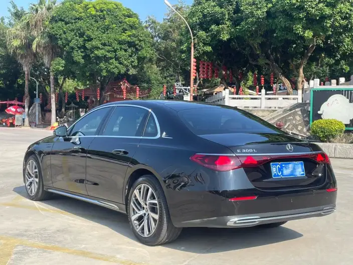 Mercedes-Benz E-Class 2025 Model E 300 L Fashion Model sedan