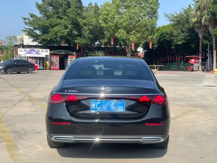 Mercedes-Benz E-Class 2025 Model E 300 L Fashion Model sedan – фото 5