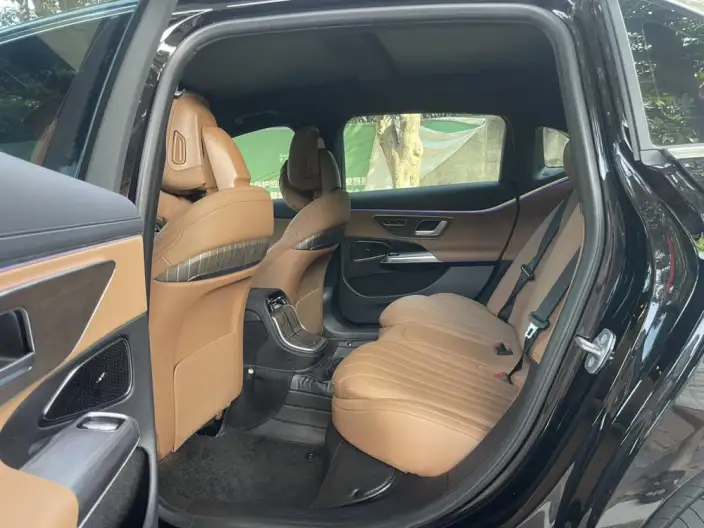 Mercedes-Benz E-Class 2025 Model E 300 L Fashion Model sedan – фото 9