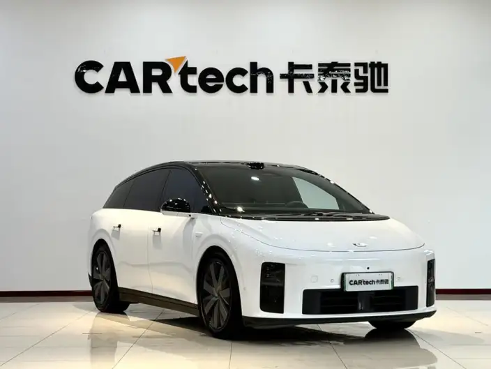 Li Auto i6 2025 Model 4WD Standard Edition – фото 3