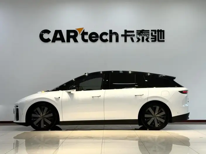 Li Auto i6 2025 Model 4WD Standard Edition – фото 4