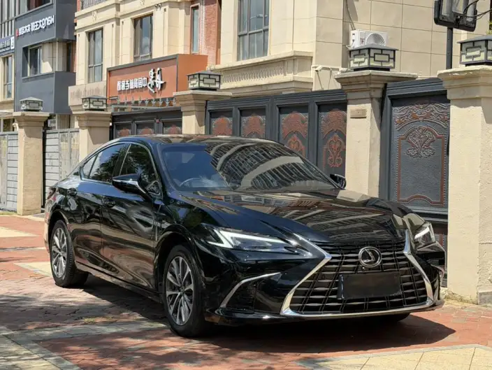 Lexus ES 2025 Model 200 Premium – фото 3