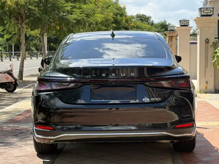 Lexus ES 2025 Model 200 Premium – фото 5