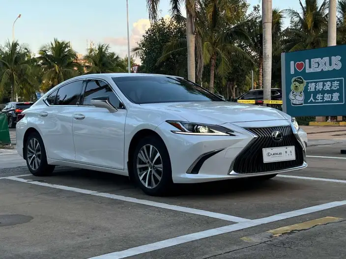 Lexus ES 2020 Model 200 Superior Edition China VI – фото 3