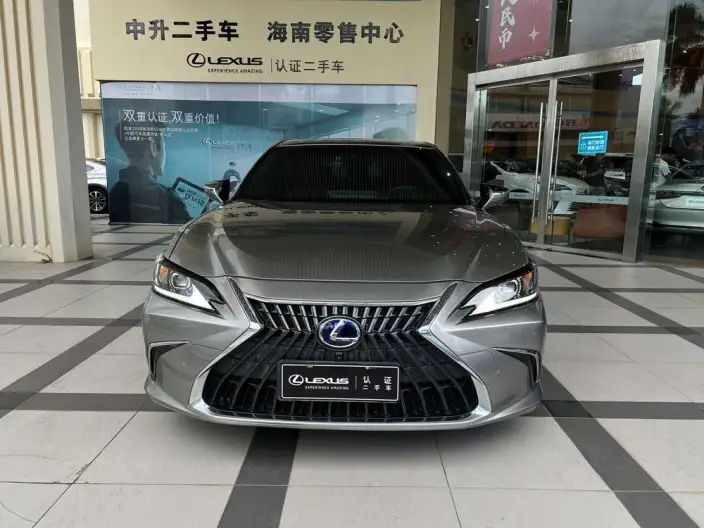 Lexus ES 2022 Model 300h Superior Edition – фото 2