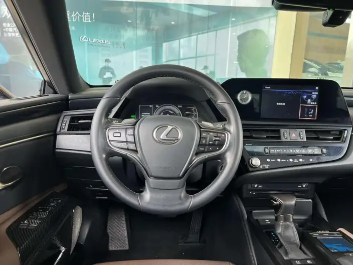 Lexus ES 2022 Model 300h Superior Edition – фото 9