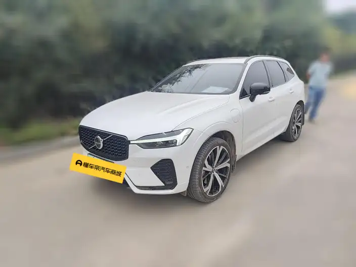 Volvo XC60 PHEV 2023 Model T8 4WD Long Battery Life Pro Smart Range Sports Edition – фото 1