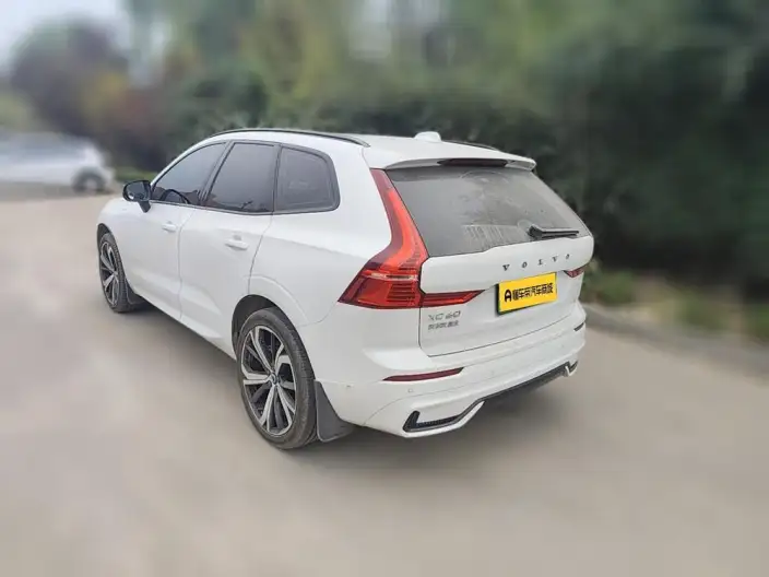 Volvo XC60 PHEV 2023 Model T8 4WD Long Battery Life Pro Smart Range Sports Edition – фото 4