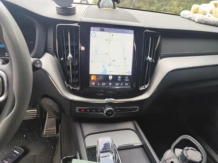 Volvo XC60 PHEV 2023 Model T8 4WD Long Battery Life Pro Smart Range Sports Edition – фото 8