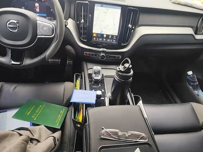 Volvo XC60 PHEV 2023 Model T8 4WD Long Battery Life Pro Smart Range Sports Edition – фото 9