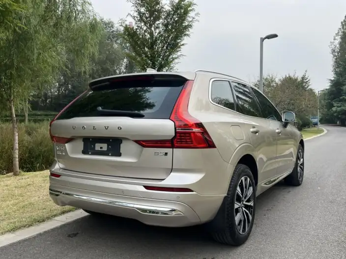 Volvo XC60 2024 Model B5 4WD Smart Range Deluxe Edition – фото 7