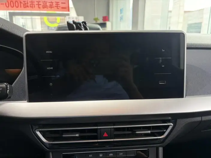 Volkswagen Lavida 2024 Model 1.5L Automatic Deyi Edition – фото 5