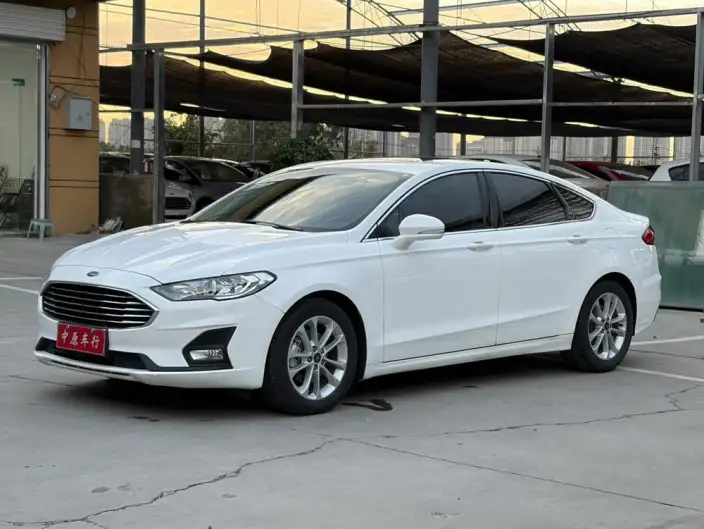 Ford Mondeo 2020 Model EcoBoost 180 Luxury Model – фото 1