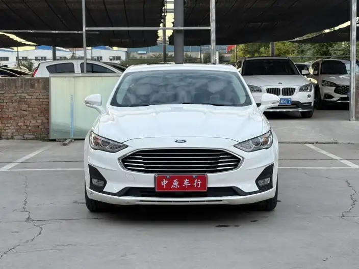 Ford Mondeo 2020 Model EcoBoost 180 Luxury Model – фото 2