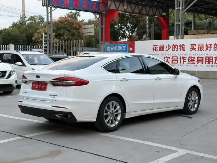 Ford Mondeo 2020 Model EcoBoost 180 Luxury Model – фото 5