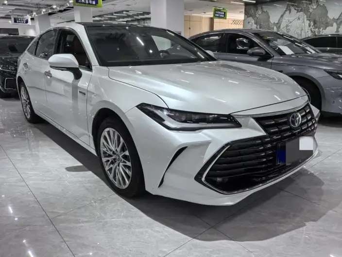 Toyota Avalon 2022 Model Hybrid 2.5L XLE Premium Edition – фото 3