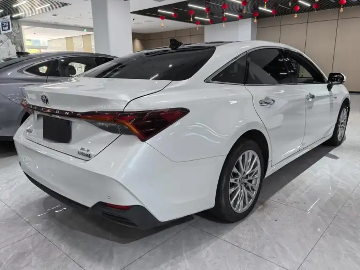 Toyota Avalon 2022 Model Hybrid 2.5L XLE Premium Edition – фото 6