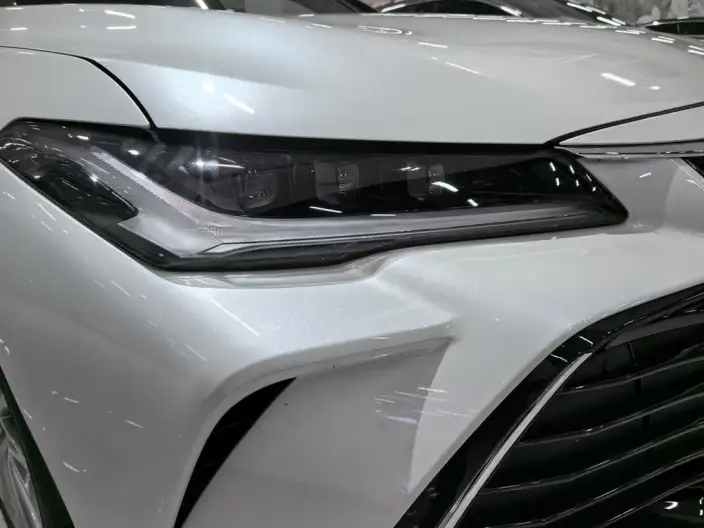 Toyota Avalon 2022 Model Hybrid 2.5L XLE Premium Edition – фото 7
