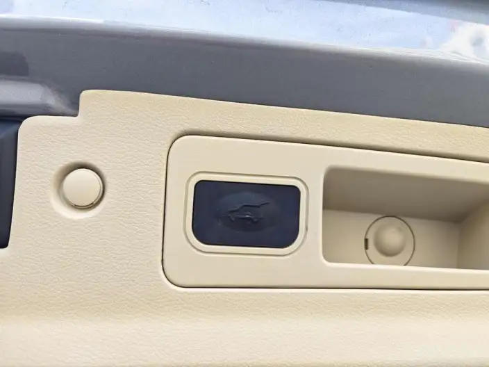Buick GL8 2022 Model Facelift Business class 2.0T Noble Model – фото 10