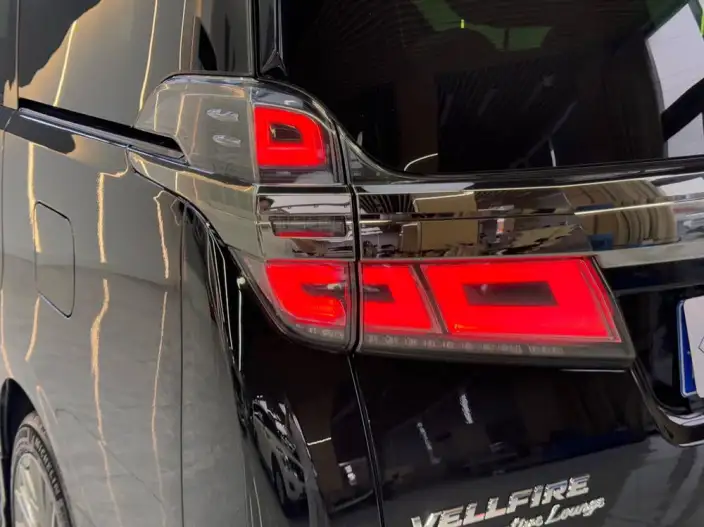 Vellfire 2020 Model Hybrid 2.5L HV Premium Edition – фото 9