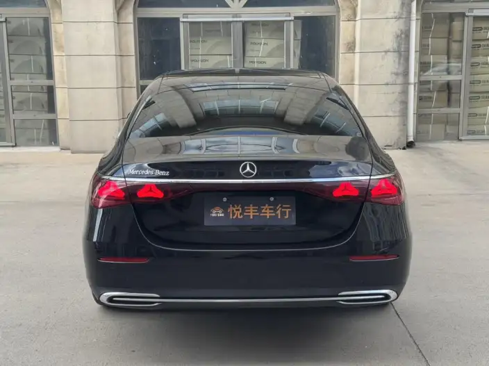 Mercedes-Benz E-Class 2024 Model E 300 L Fashion Model sedan – фото 5