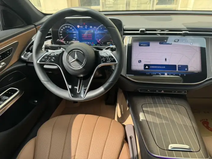 Mercedes-Benz E-Class 2024 Model E 300 L Fashion Model sedan – фото 9