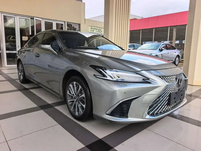 Lexus ES 2025 Model 200 Premium – фото 3