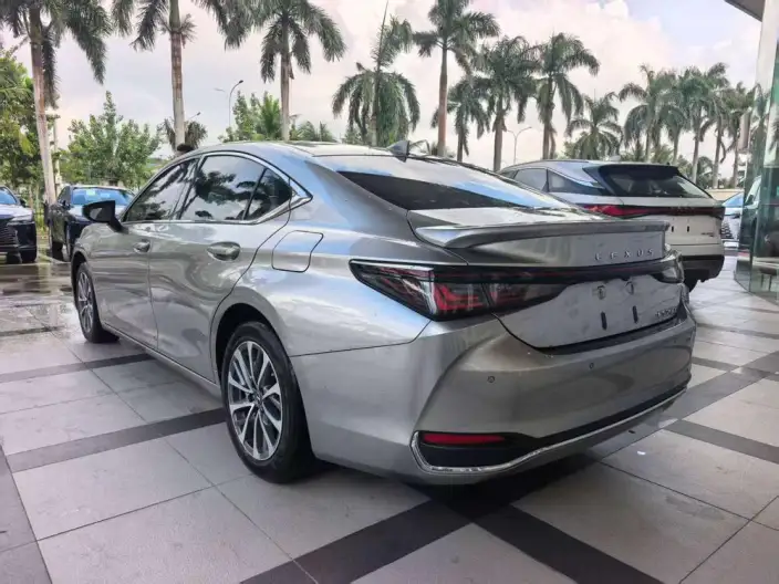 Lexus ES 2025 Model 200 Premium – фото 5
