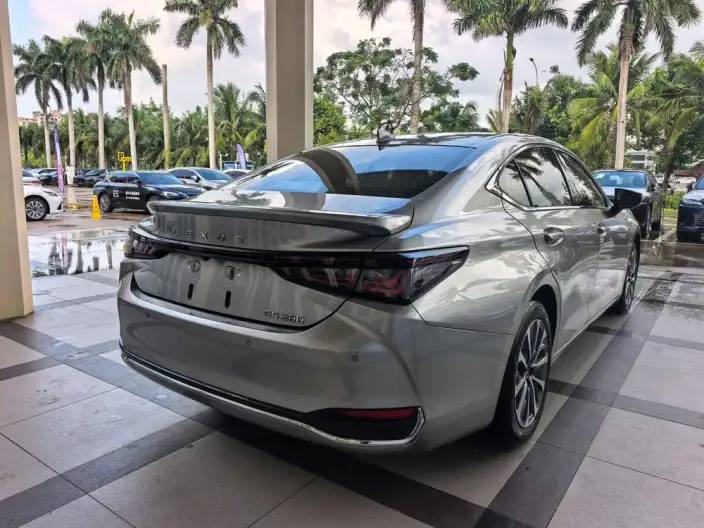 Lexus ES 2025 Model 200 Premium – фото 7