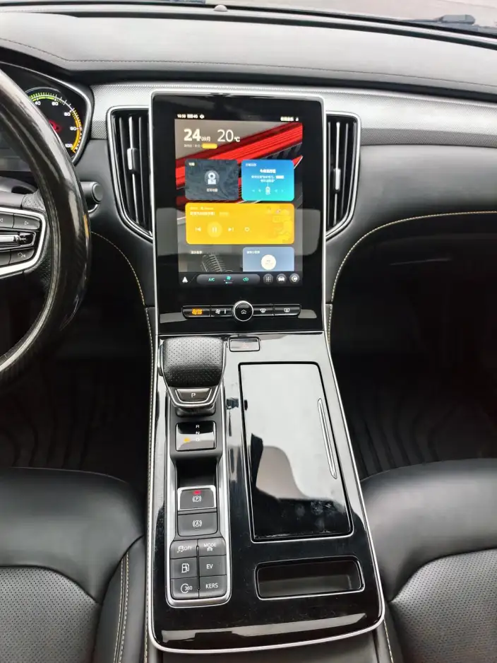Roewe ei6 MAX 2020 Model 1.5T PHEV Cool Edition – фото 8