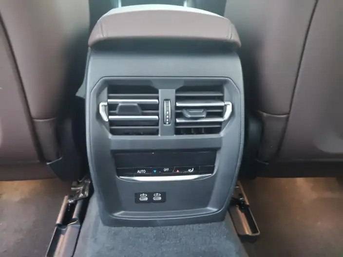 BMW i3 2023 Model eDrive35L – фото 8