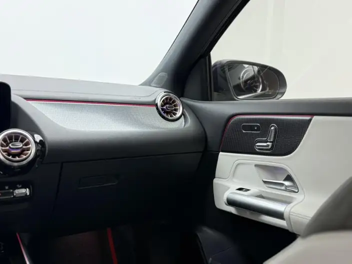 Mercedes-Benz EQA 2022 Model EQA 300 4MATIC First Edition Special Edition – фото 7