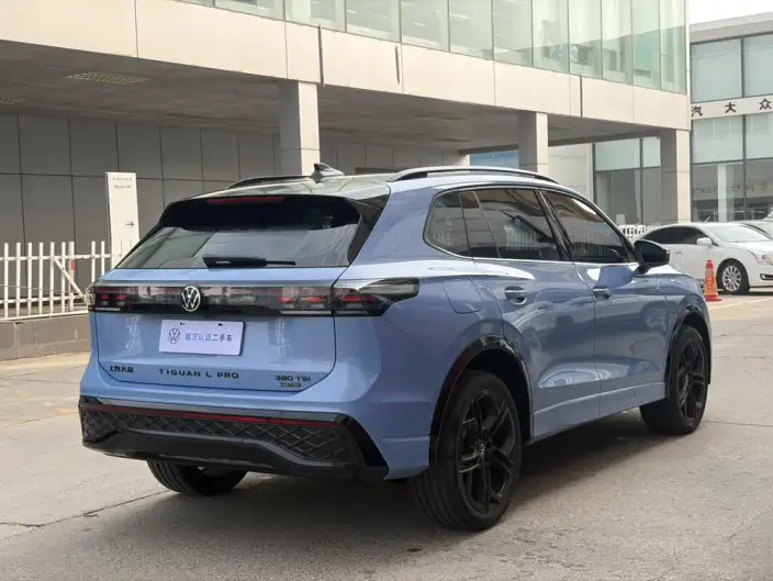 Volkswagen Tiguan L 2026 Model Pro 380TSI 4WD R-Line Zhizun Edition – фото 4