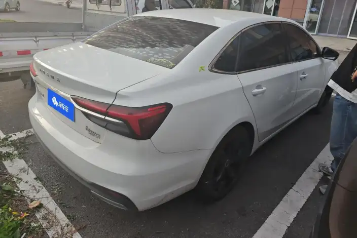 Roewe i6 MAX 2020 Model 300TGI Automatic Cool Smart Driving Edition