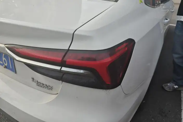 Roewe i6 MAX 2020 Model 300TGI Automatic Cool Smart Driving Edition – фото 9