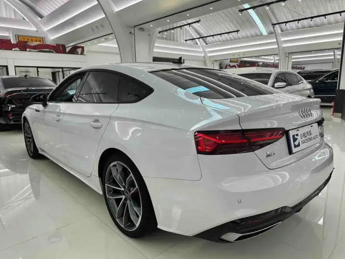 Audi A5 2024 Model Sportback 40 TFSI quattro Luxury Dynamic Model