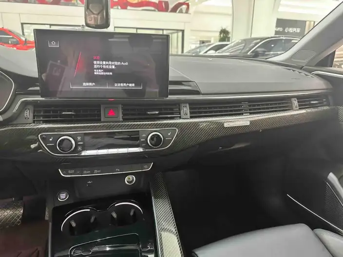 Audi A5 2024 Model Sportback 40 TFSI quattro Luxury Dynamic Model – фото 8