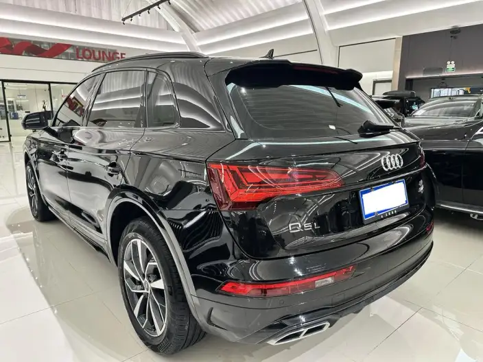 Audi Q5L 2024 Model 40TFSI Luxury Dynamic Model – фото 4
