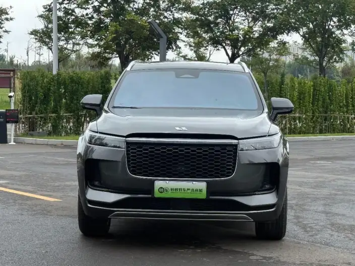 Li Auto ONE 2021 Model Extended Range 6 seat Edition – фото 2