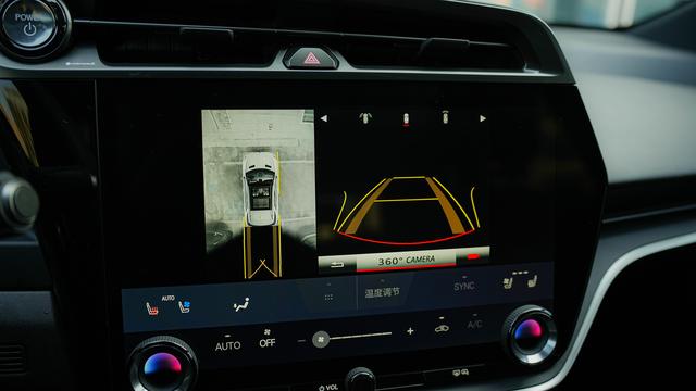 Lexus RZ 2023 450e DIRECT4 Premium – фото 23