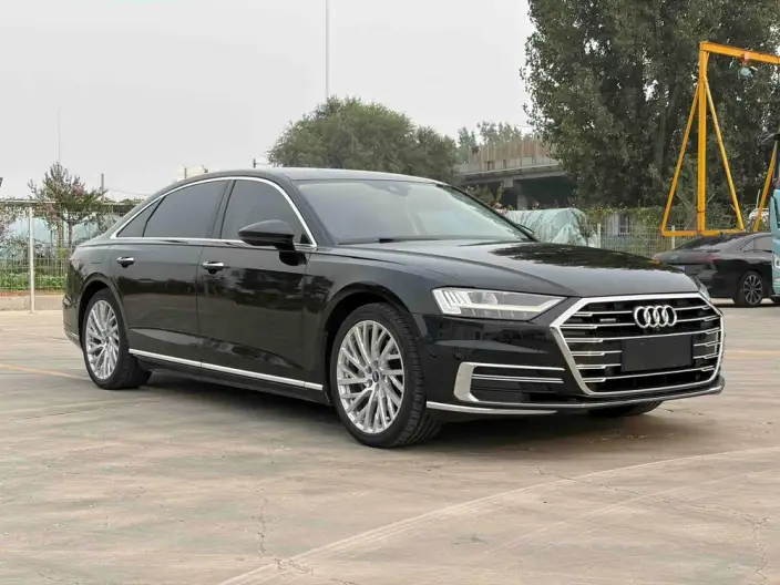 Audi A8 2021 Model A8L 50 TFSI quattro Luxury Model – фото 3