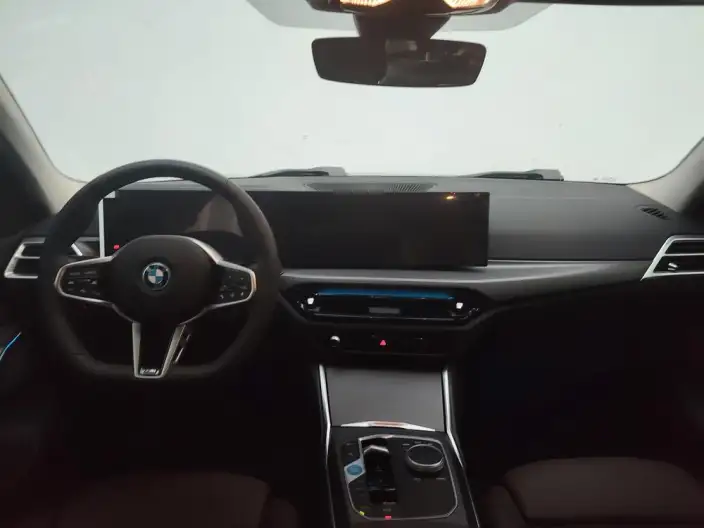 BMW i3 2025 Model eDrive35L – фото 9