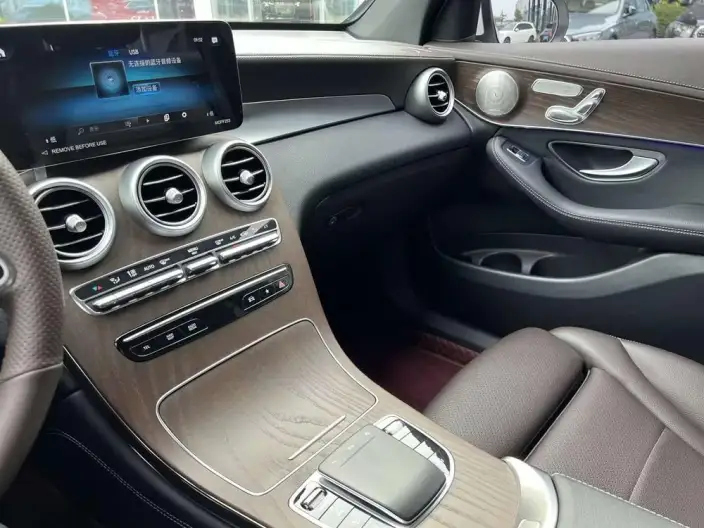 Mercedes-Benz GLC 2021 Model GLC 300 L 4MATIC Dynamic Model – фото 7