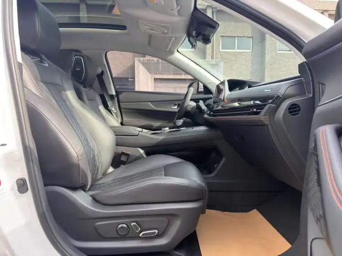 Changan UNI-K iDD 2022 Model Blue whale iDD 1.5T 130km Noble Model – фото 10