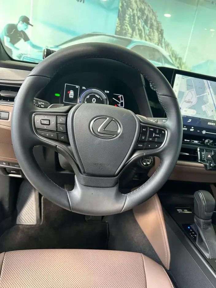 Lexus ES 2025 Model 300h Premium – фото 9