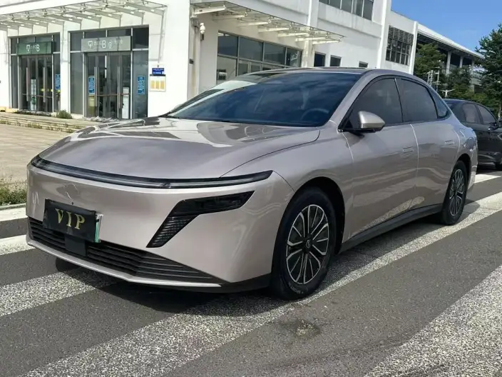 Nissan N6 2026 Model 180 Pro – фото 1